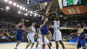El Barça quiere fichar ya un pívot por Jawai y Navarro apremia; el equipo tiene una base y toca sembrar para recoger el próximo año