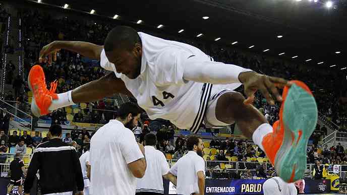 OFICIAL: Slaughter firma en el Darussafaka y el RMadrid buscará sin prisa un sustituto