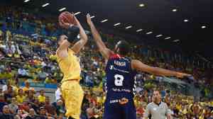 El Gran Canaria fuerza el desempate (93-87) y el pase a cuartos se decide el martes en Vitoria