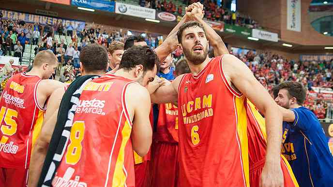 Gran paso adelante del UCAM Murcia hacia los playoffs y del Obradoiro, hacia la permanencia