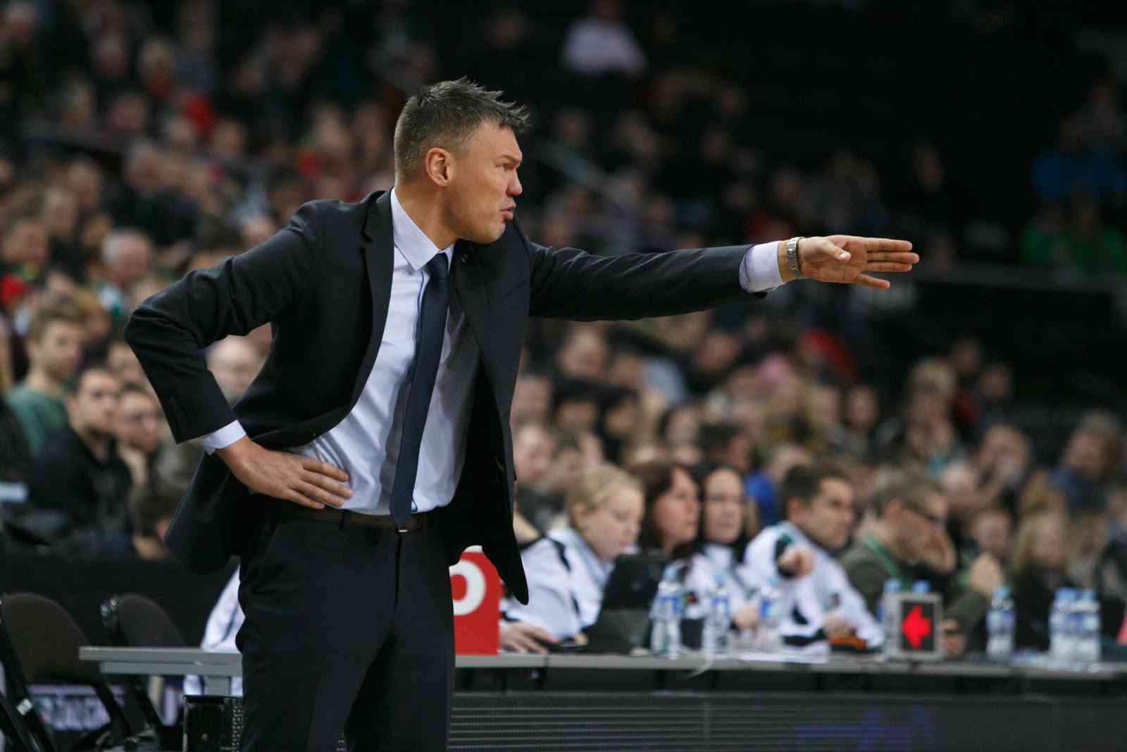 El Barcelona evalúa varias opciones y afirman que no han elegido a Jasikevicius, pero el problema es de plantilla y fichajes, no el técnico