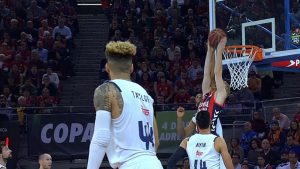 El Real Madrid sobrevive a otra prórroga y elimina al Baskonia (99-103)
