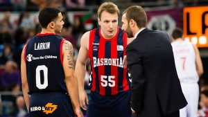 El Baskonia abre el torneo: Sito Alonso lamenta el negativismo alrededor del equipo