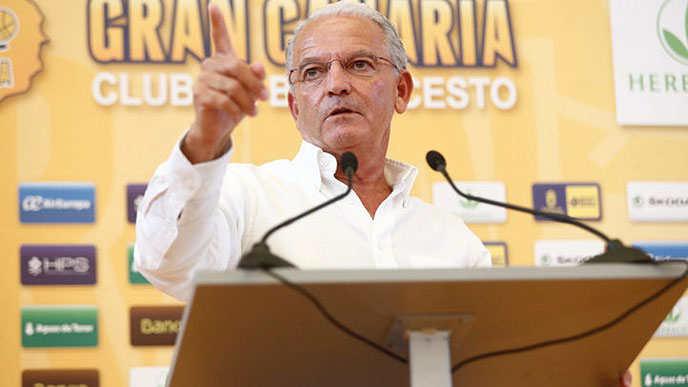 Miguelo Betancor deja la presidencia del Gran Canaria, que debe trazar un nuevo rumbo para los próximos años