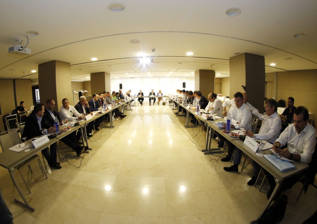 La ACB creará una figura alternativa al canon y un segundo grupo de equipos
