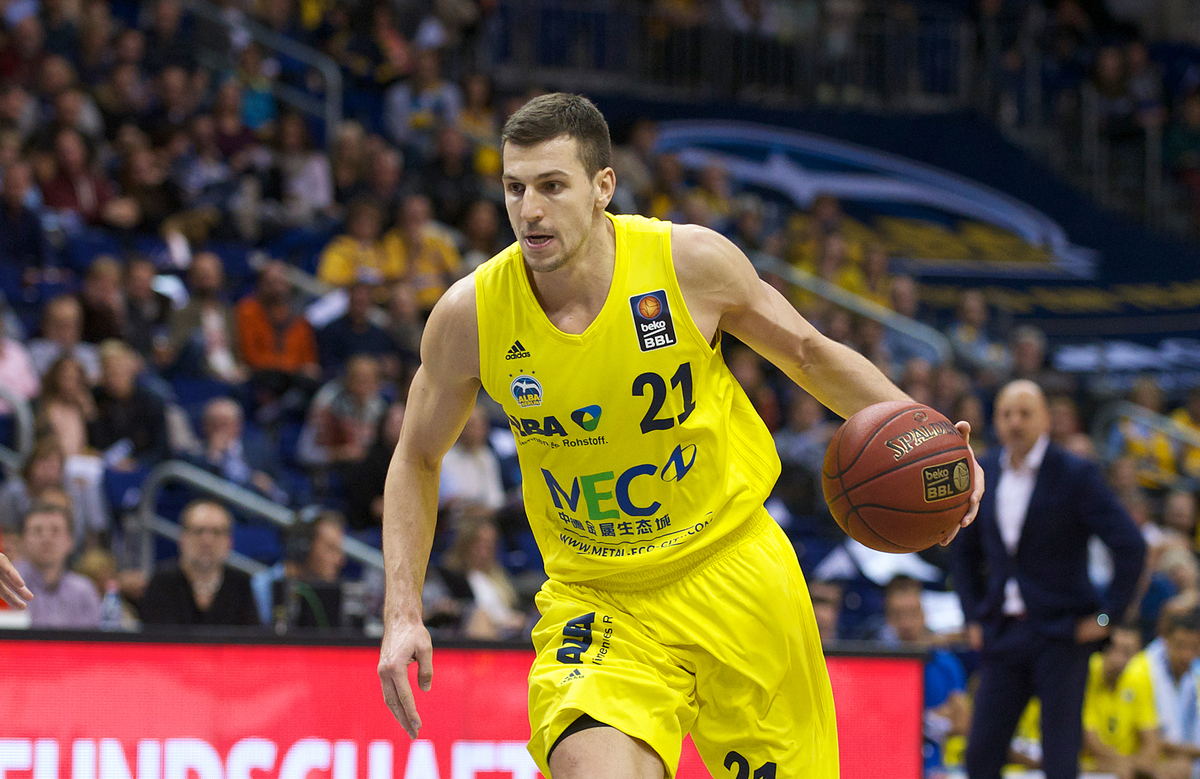 El Unicaja no para: Brooks ha renovado, Eyenga para los playoffs y el alero Milosavljevic, atado