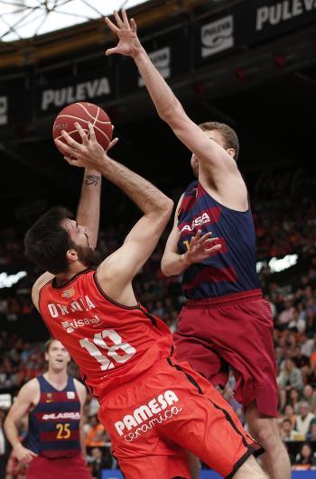 Moerman y Oriola, dos piezas para el juego interior del Barça y el Valencia Basket piensa en Justin Hamilton