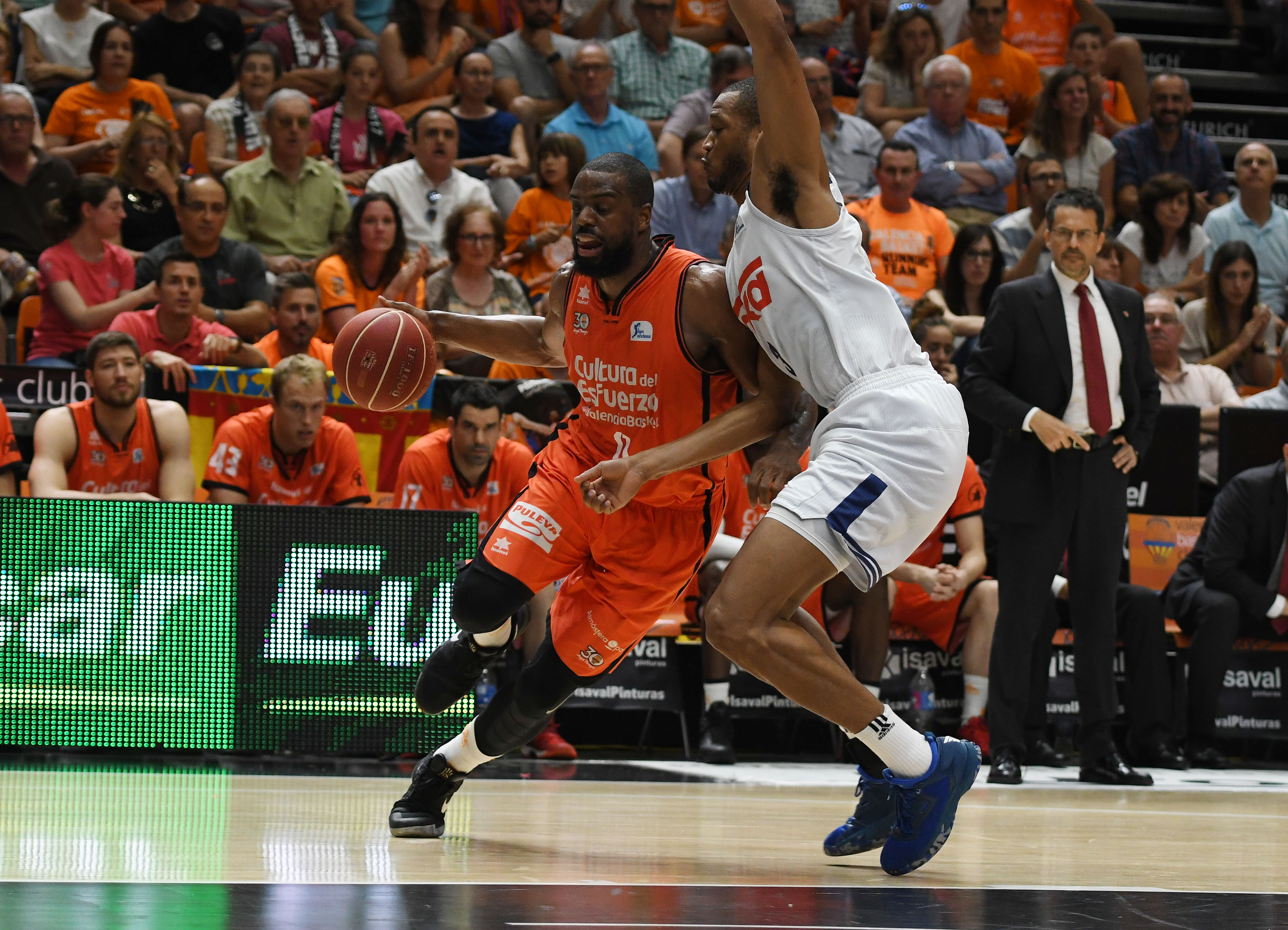 Valencia Basket: ganar para hacer historia; Real Madrid: vencer o morir