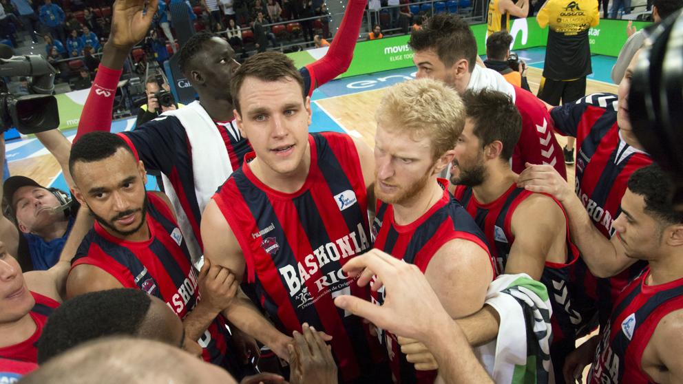 Tiempo de análisis en el Baskonia por Sito, Larkin y Tillie; Timma fichado; ¿Prigioni en el banquillo?