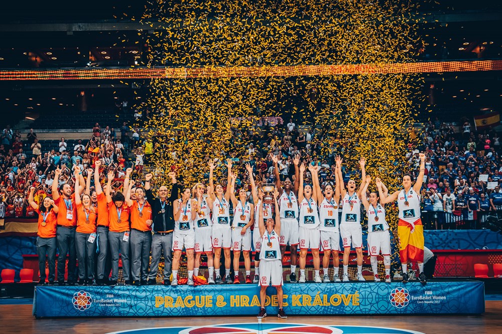 Oro de muchos quilates: España arrasa en el Eurobasket (71-55) y Alba Torrens es nombrada MVP