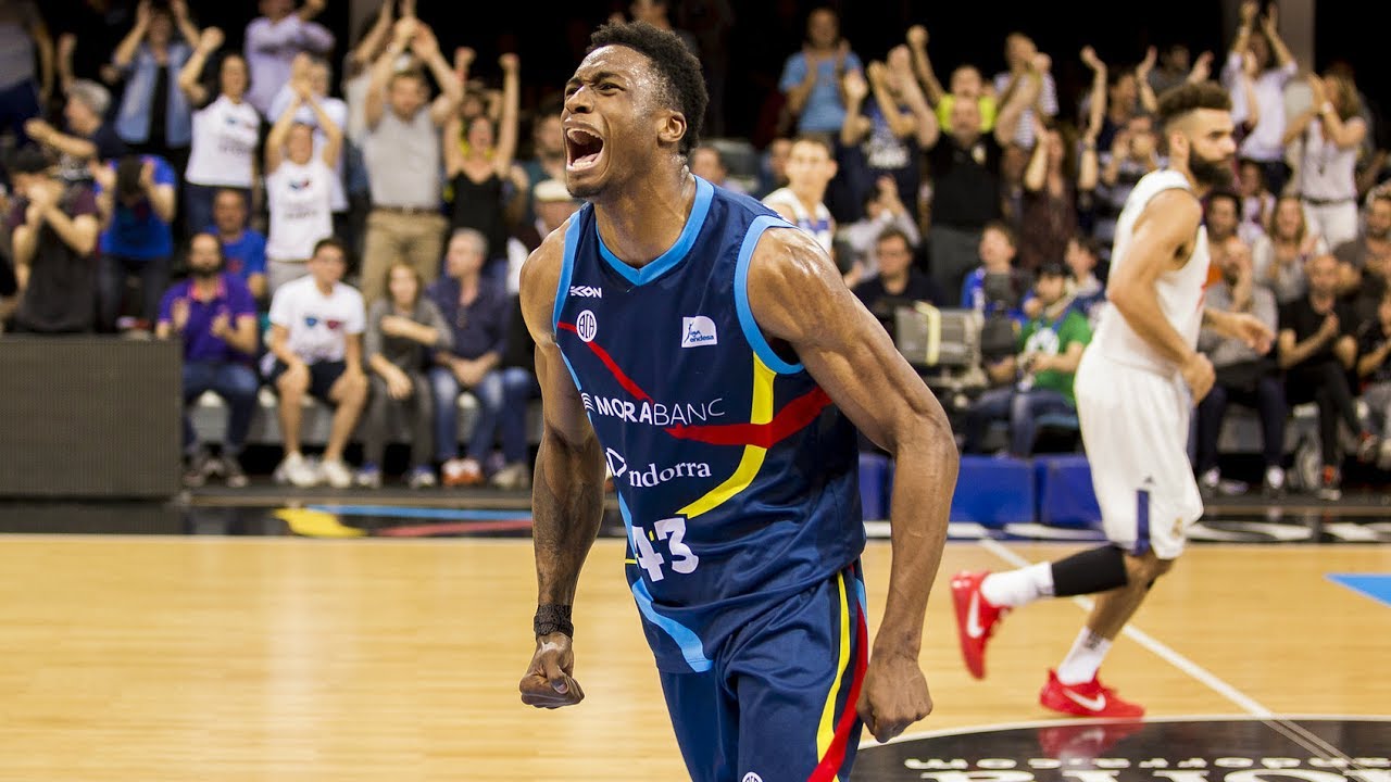 24 jugadores se escaparon ya: Jelovac, Kravtsov, Baron y Whittington, los últimos ACB en marcharse