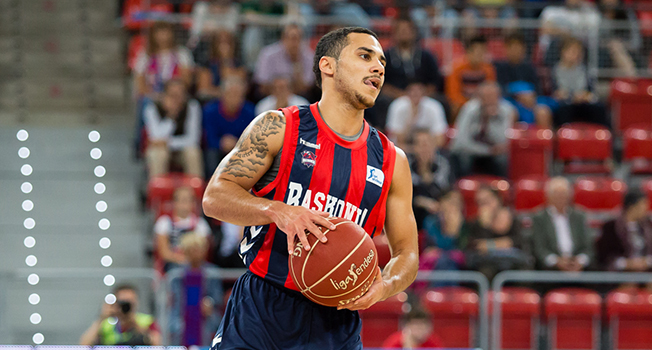 El Efes redondea un equipazo con Larkin y Tibor Pleiss