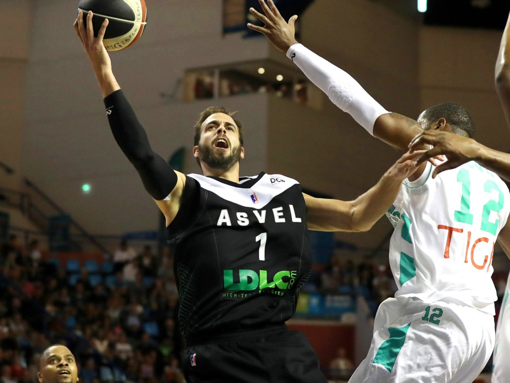 Landesberg y Dragovic, caras nuevas; Marc García, al Barça y Radovic, al Obradoiro