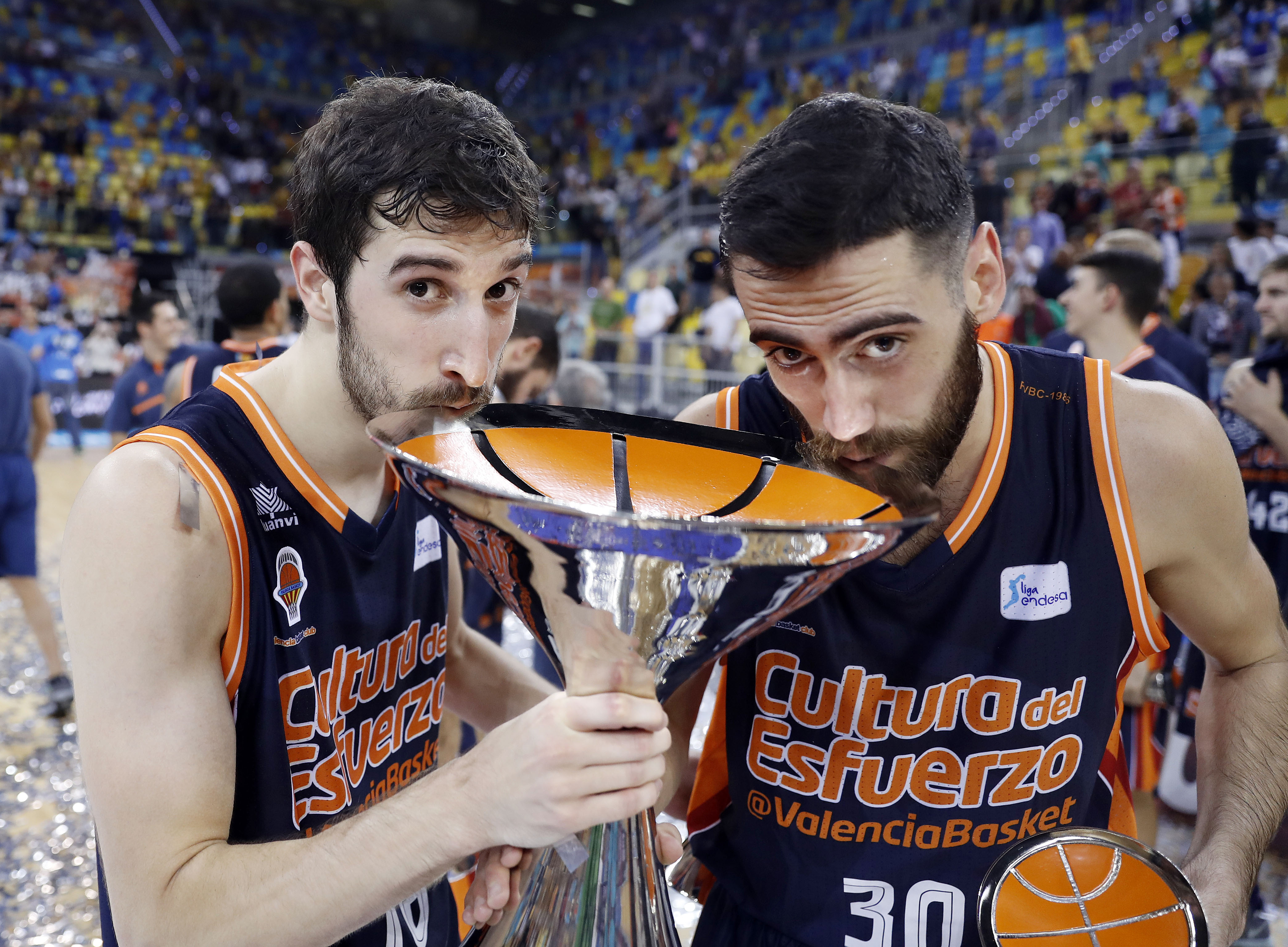 El Valencia Basket continúa su brillante 2017 y gana la Supercopa
