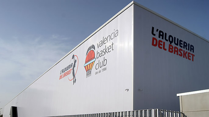 Juan Roig regala al Valencia Basket y a la ciudad un gran complejo deportivo con 13 pistas