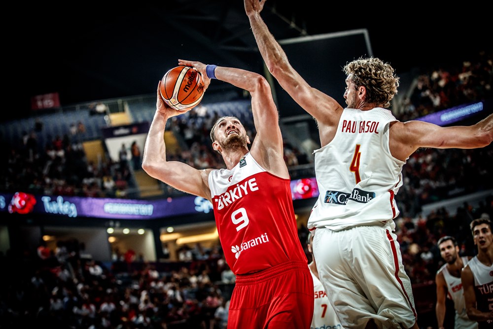 España supera con autoridad a Turquía (73-56) y el martes toca medirse a Alemania