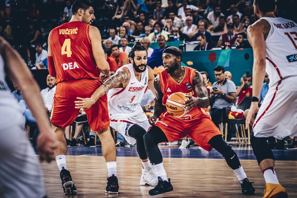 Inesperado plácido debut para España, que trituró a una lamentable Montenegro (99-60)