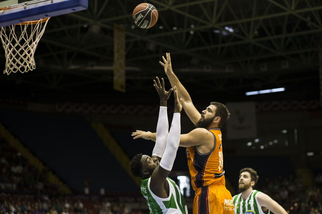 El Valencia Basket vence en Sevilla con Green brillando; sufrido triunfo del Gran Canaria