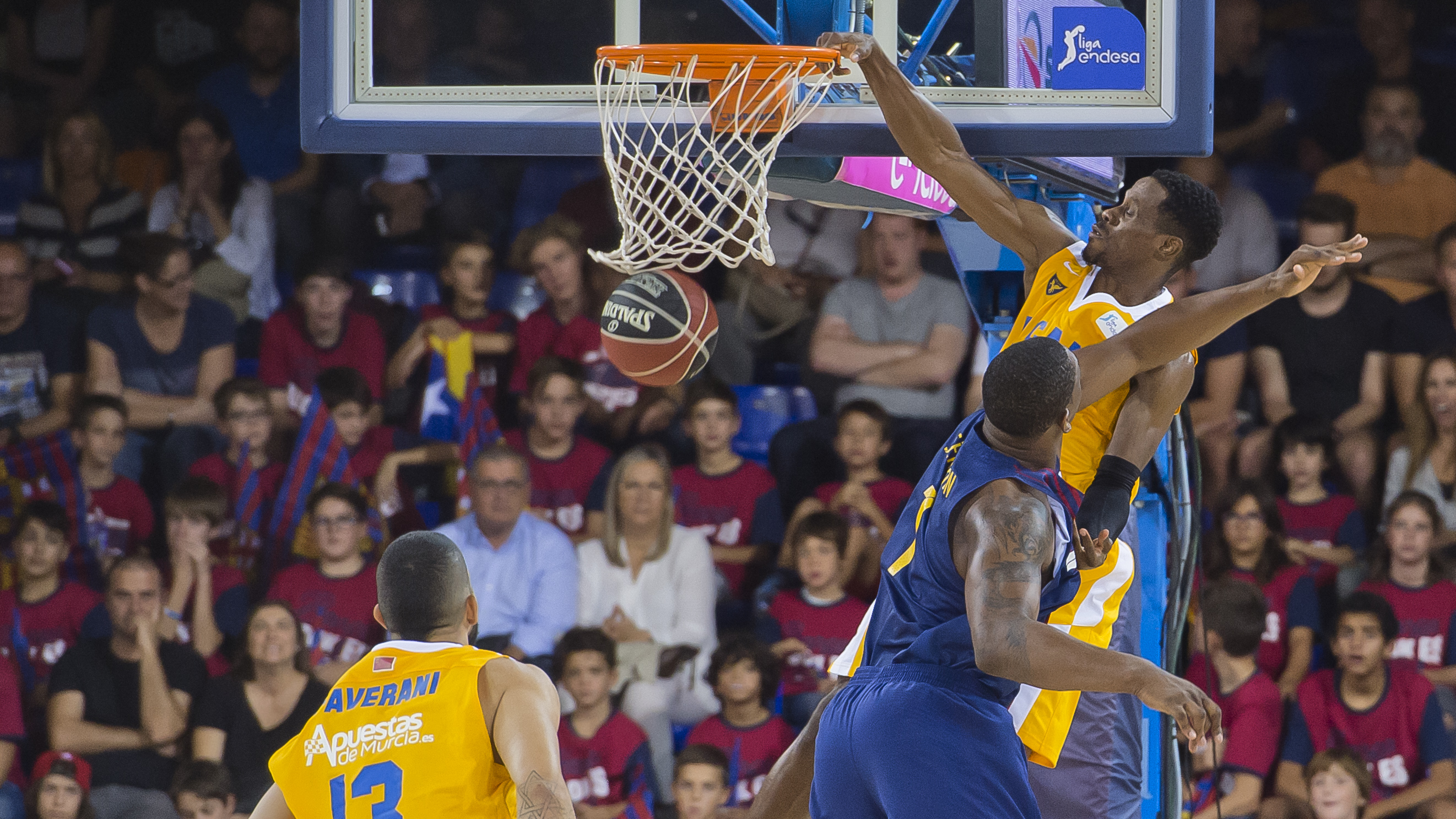 El Barça se estrella por quinto partido consecutivo ante un gran UCAM Murcia (94-97); el Andorra fue el menos malo
