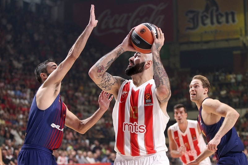 El Barça paga con una derrota su flojo inicio de partido y su mal final (90-82)