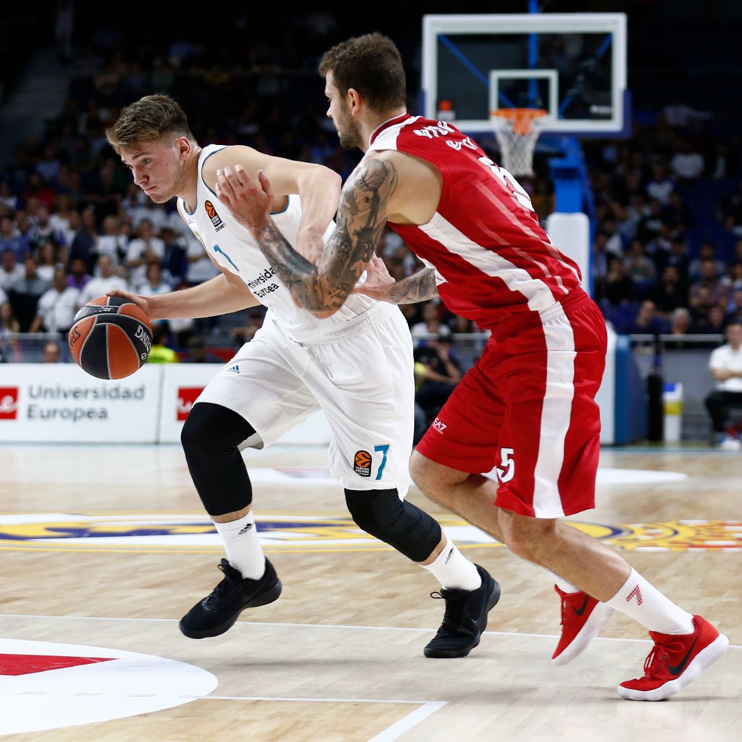 Extraterrestre Doncic: líder destacado en valoración y puntos con excelentes porcentajes