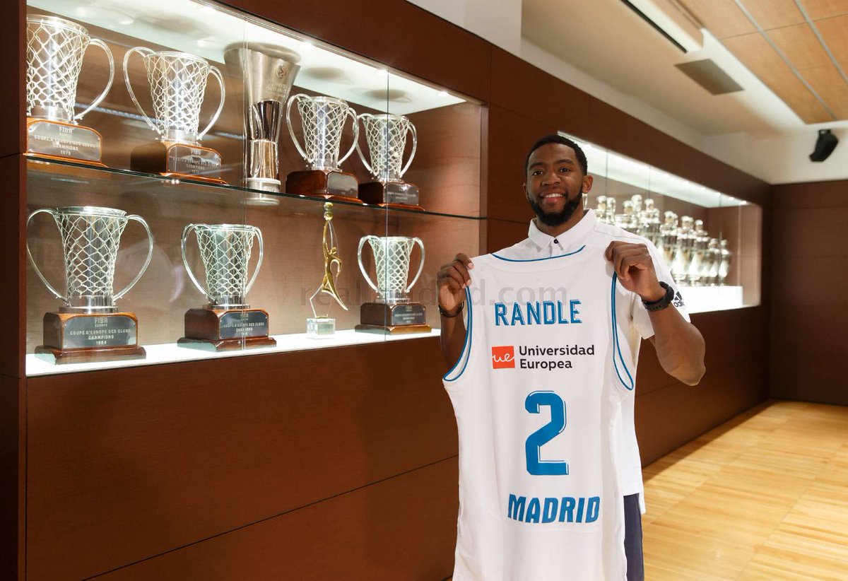 El Real Madrid anuncia el fichaje de Chasson Randle para esta temporada