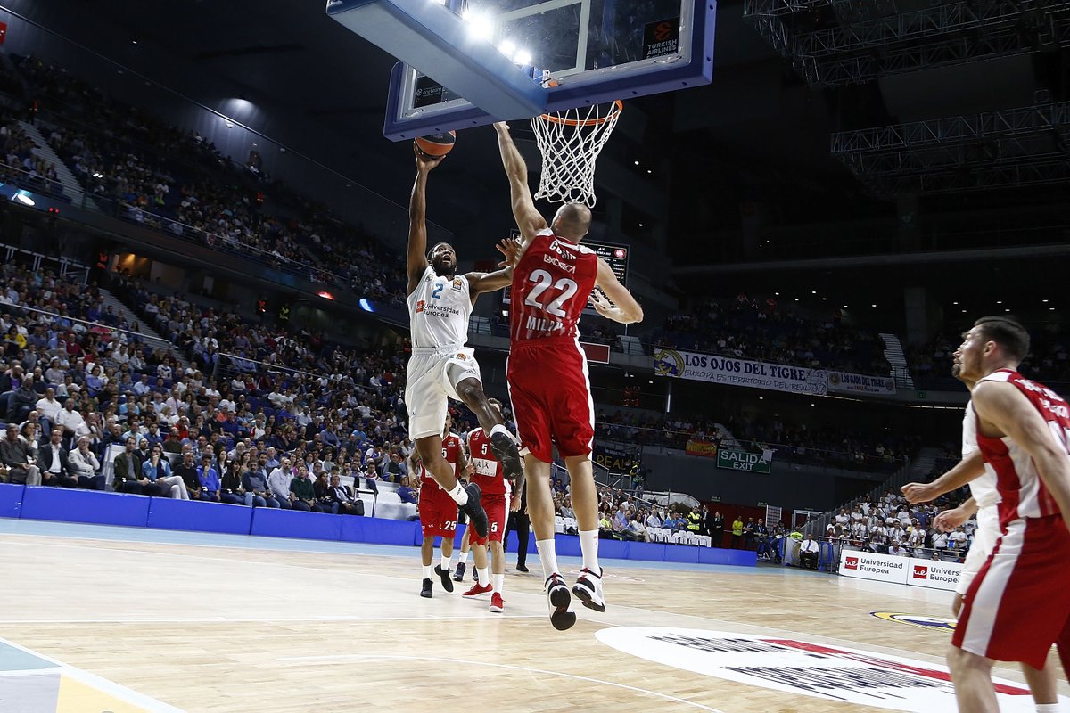 El Real Madrid hace un 20-0 al Armani en el tercer cuarto y amarra la victoria con Doncic brutal: 41 de valoración