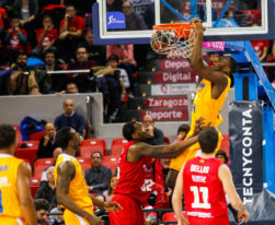 Kevin Tumba renueva en Murcia y el ex colegial Landesberg ficha en Ankara