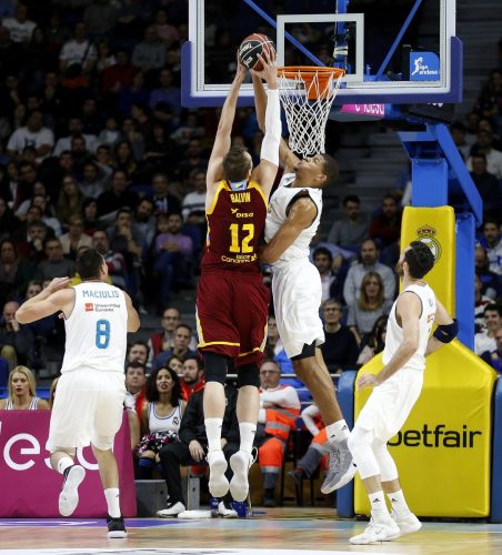 El Real Madrid barrió al Gran Canaria y el Unicaja sentencia al Joventut en un buen segundo tiempo