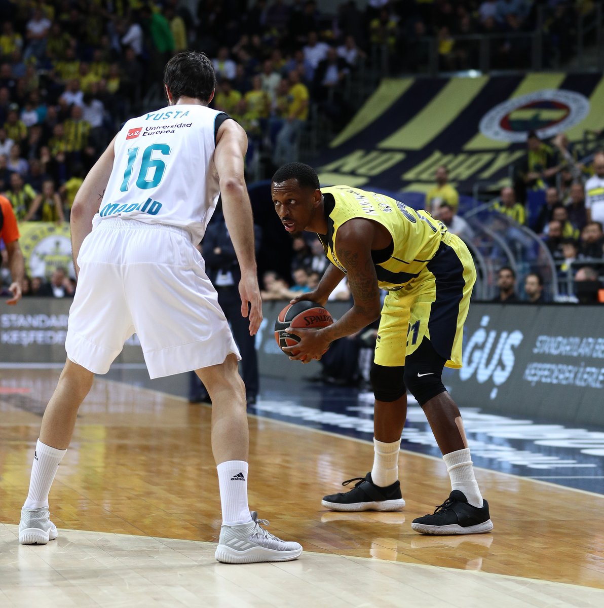 El Barcelona y el Baskonia, atentos a Nunnally si no entra en la NBA