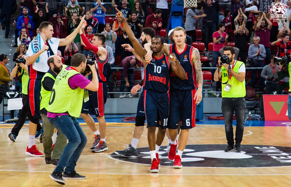 El Efes anuncia al ex baskonista Beaubois y hace oferta al madridista Thompkins