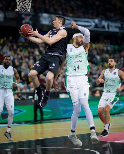 El Bilbao Basket destroza a un Joventut cada vez con peor pinta y el Burgos gana al Betis tras una prórroga