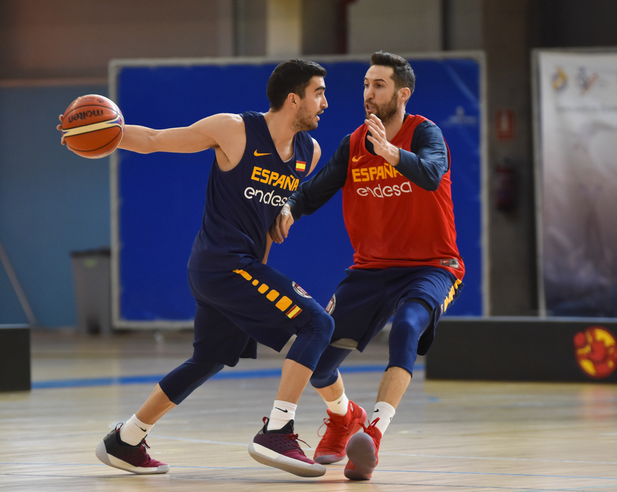 Tontos en la FIBA y mafia en la Euroliga: España juega en Minsk y luego un Barcelona-Real Madrid