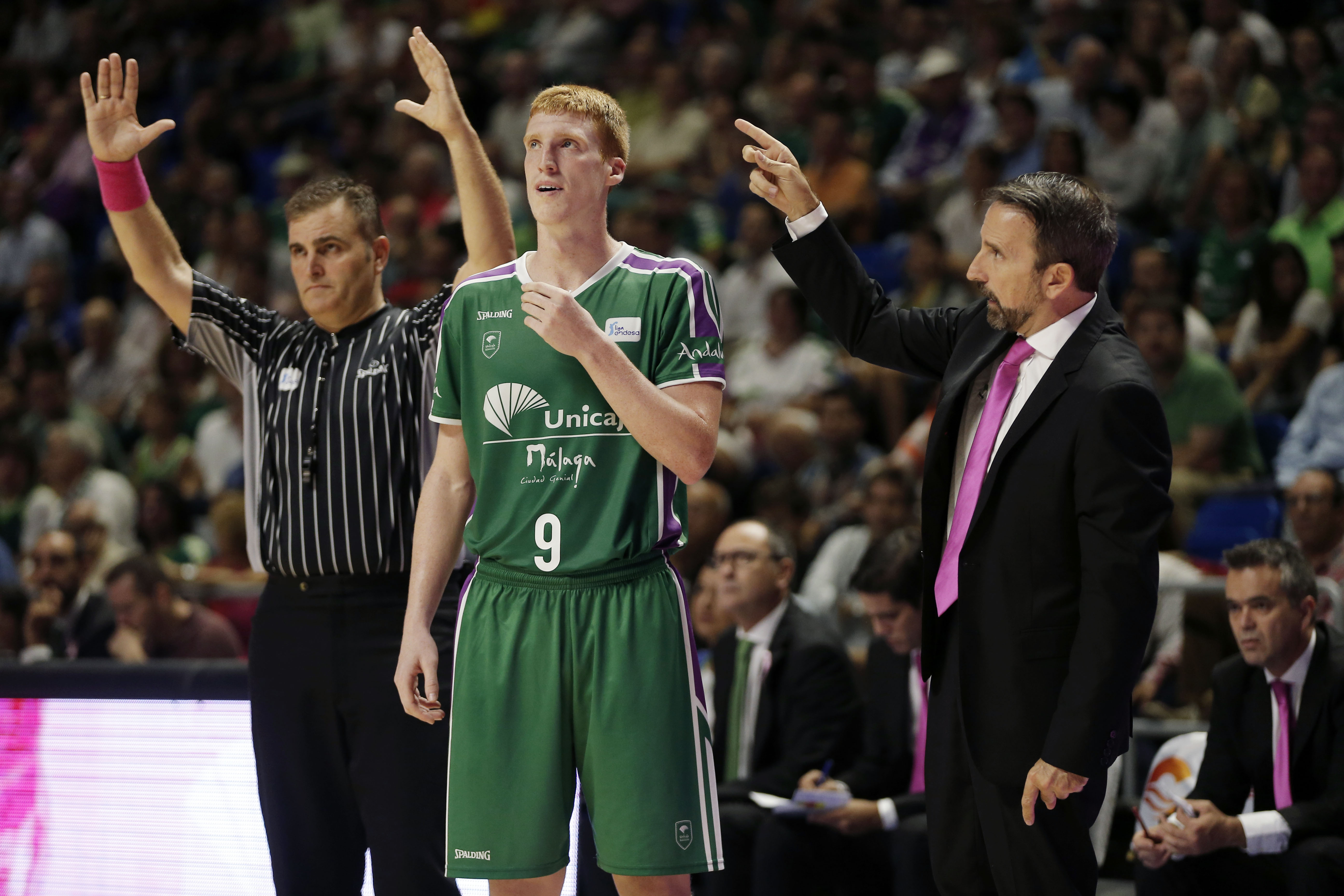 Joan Plaza, el técnico con más partidos al frente del equipo, abre la puerta a renovar en el Unicaja