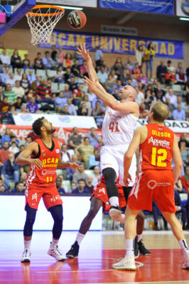 El Zaragoza y el Bilbao Basket siguen hundidos tras caer ante dos serios aspirantes a playoff, UCAM Murcia y Andorra