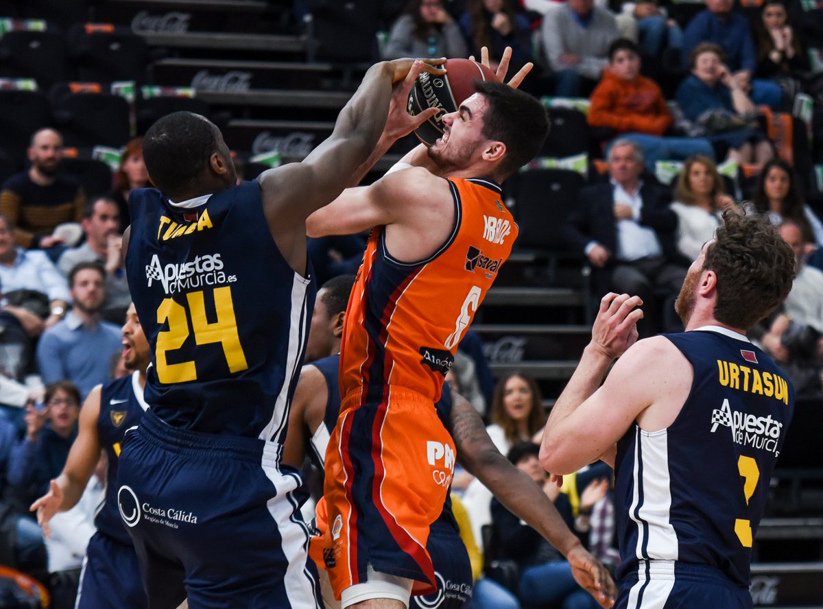 El UCAM Murcia gana en Valencia y el Betis logra un valioso triunfo por la permanencia en Fuenlabrada