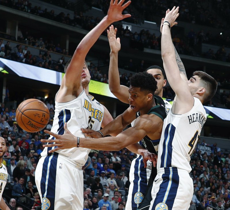 Triunfo de los Bucks y habrá séptimo y decisivo partido en Boston