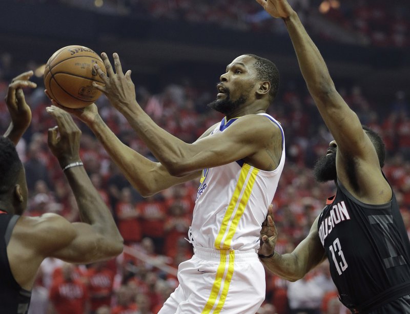 Los Warriors roban el factor cancha en Houston en el inicio de la final del Oeste