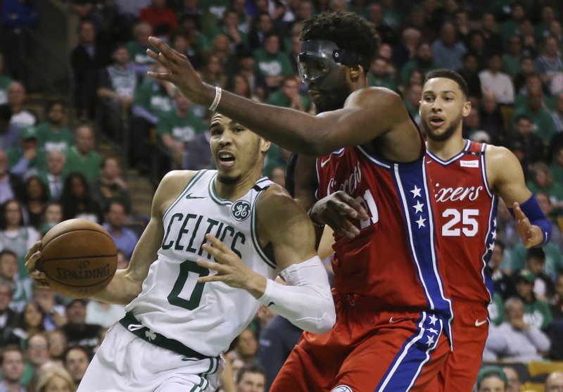 Los Celtics siguen imparables en casa pese a las bajas y derrotan a los Sixers
