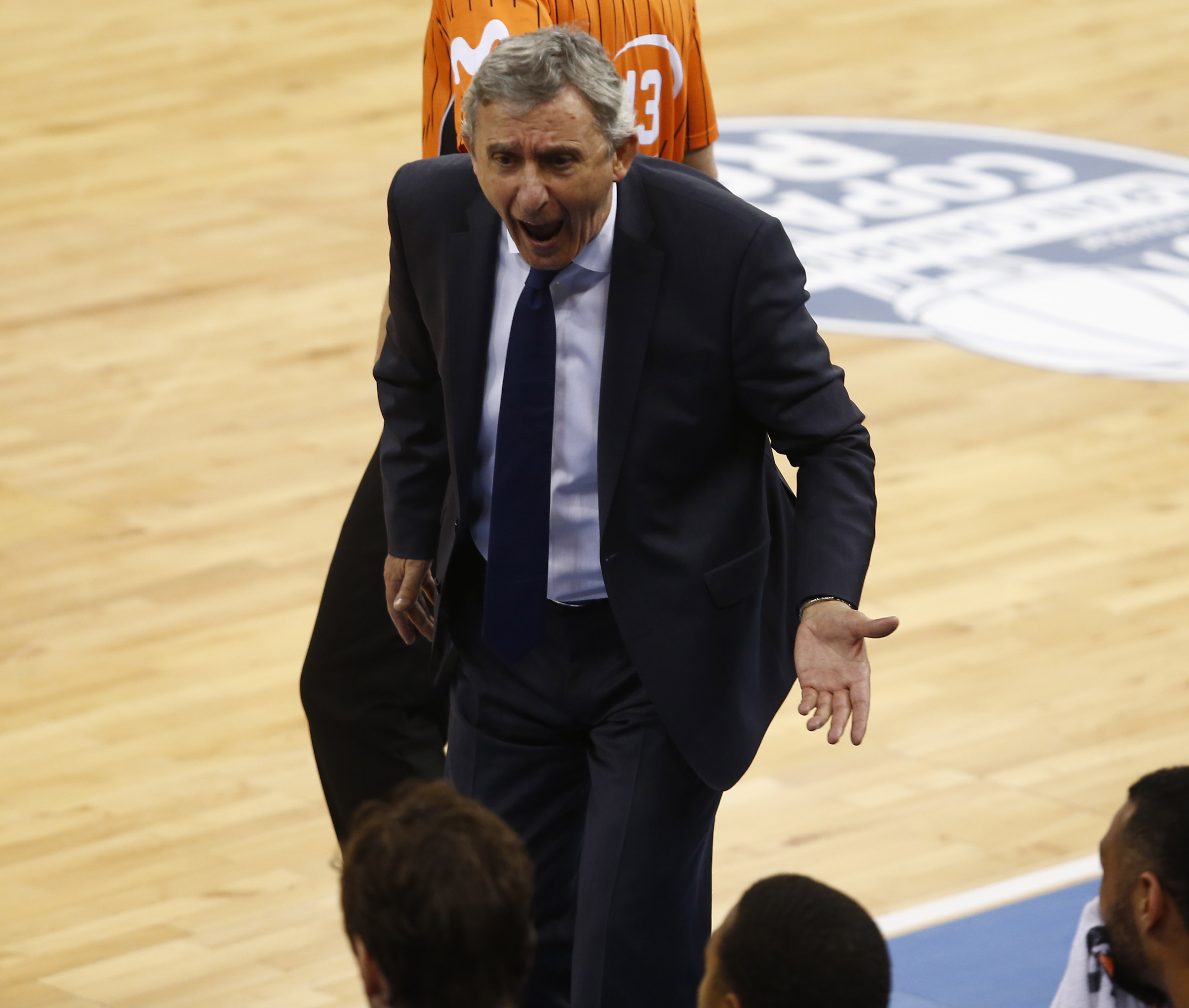 El Barcelona y Pesic hablan ya de la continuidad del técnico en el banquillo