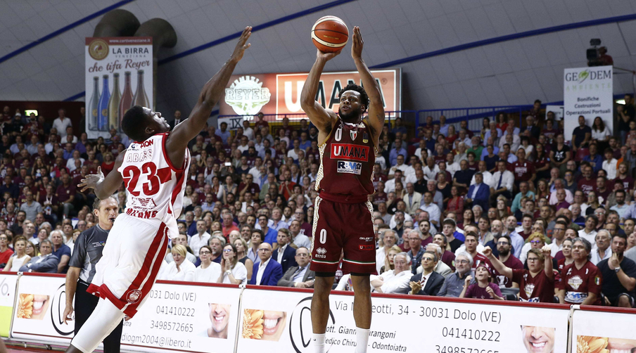 El Armani cayó ante el Venezia y así quedan los playoffs en la Lega; ya en juego en Alemania y todo por decidir en Grecia, Rusia y Francia