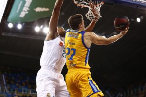 3-0: el Real Madrid pasa a la final por séptimo año seguido ante un bravo Gran Canaria