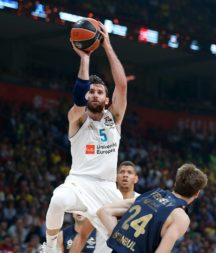 Rudy Fernández renovó el pasado jueves por dos años; Thompkins y Randolph son ahora las preocupaciones en el Real Madrid