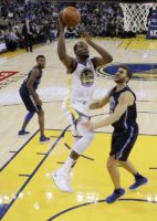 Kevin Durant y Paul George renuevan; el mercado NBA pendiente de la decisión de Lebron James