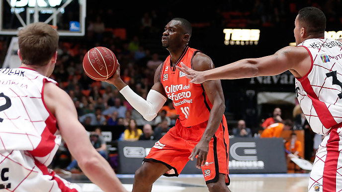 Romain Sato quiere volver a jugar y ya ha sido ofrecido a varios equipos