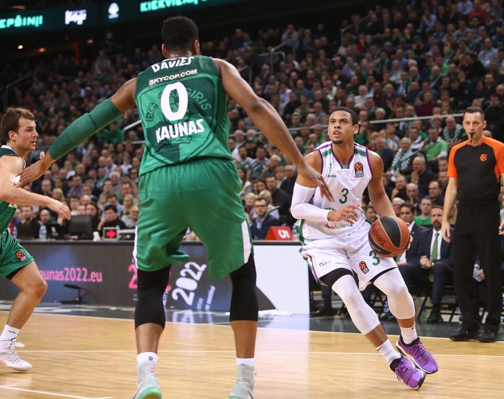 El Barcelona intenta el fichaje de Brandon Davies y también el Khimki pelea por él