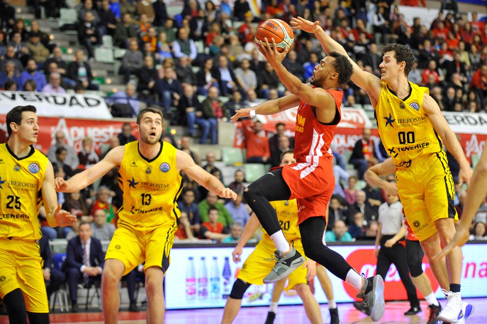 El Gran Canaria intenta cerrar su primer fichaje, el base Clevin Hannah