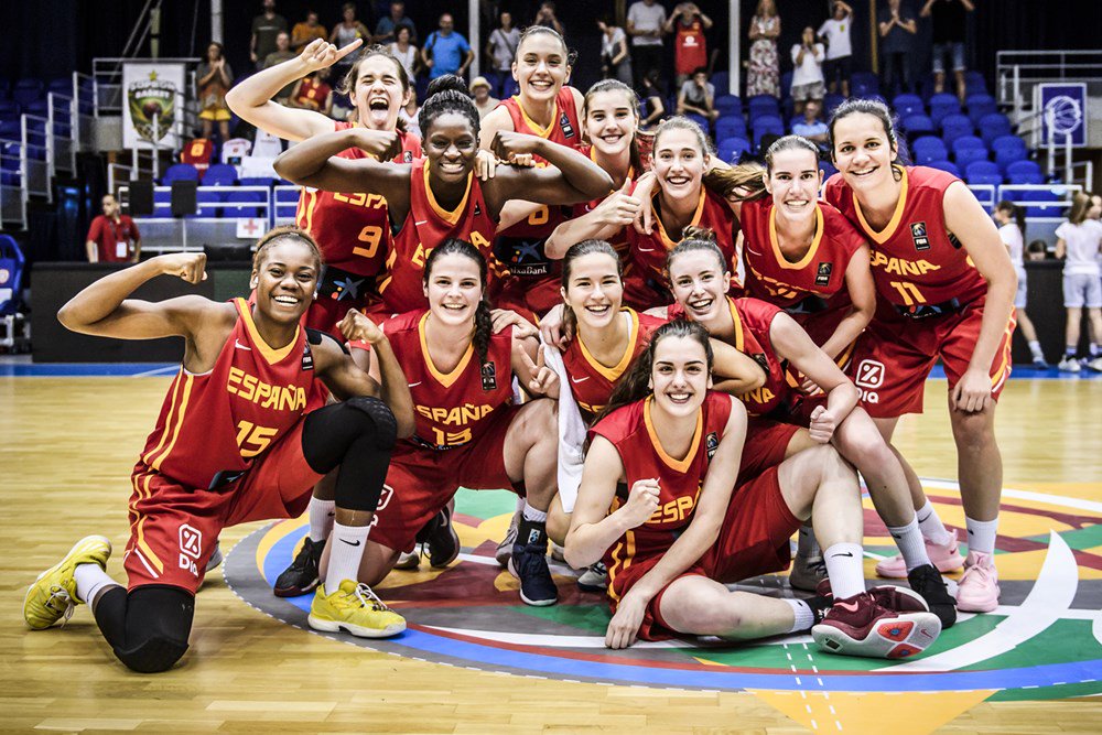 Las selección femenina sub 20 disputa hoy la final del Europeo; la masculina debutó con derrota