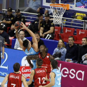 Estudiantes derrota sobre la bocina con un gran Brizuela al Fuenlabrada; el Joventut se impone en Manresa por uno