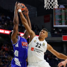 El Real Madrid se paseó ante el Buducnost y sin necesidad de forzar la máquina (89-55)